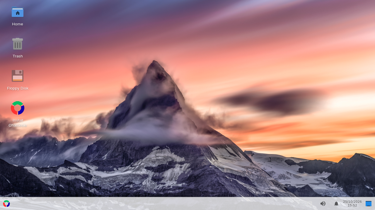The Chamesle Xfce desktop: the Matterhorn at sunset and a taskbar along the bottom